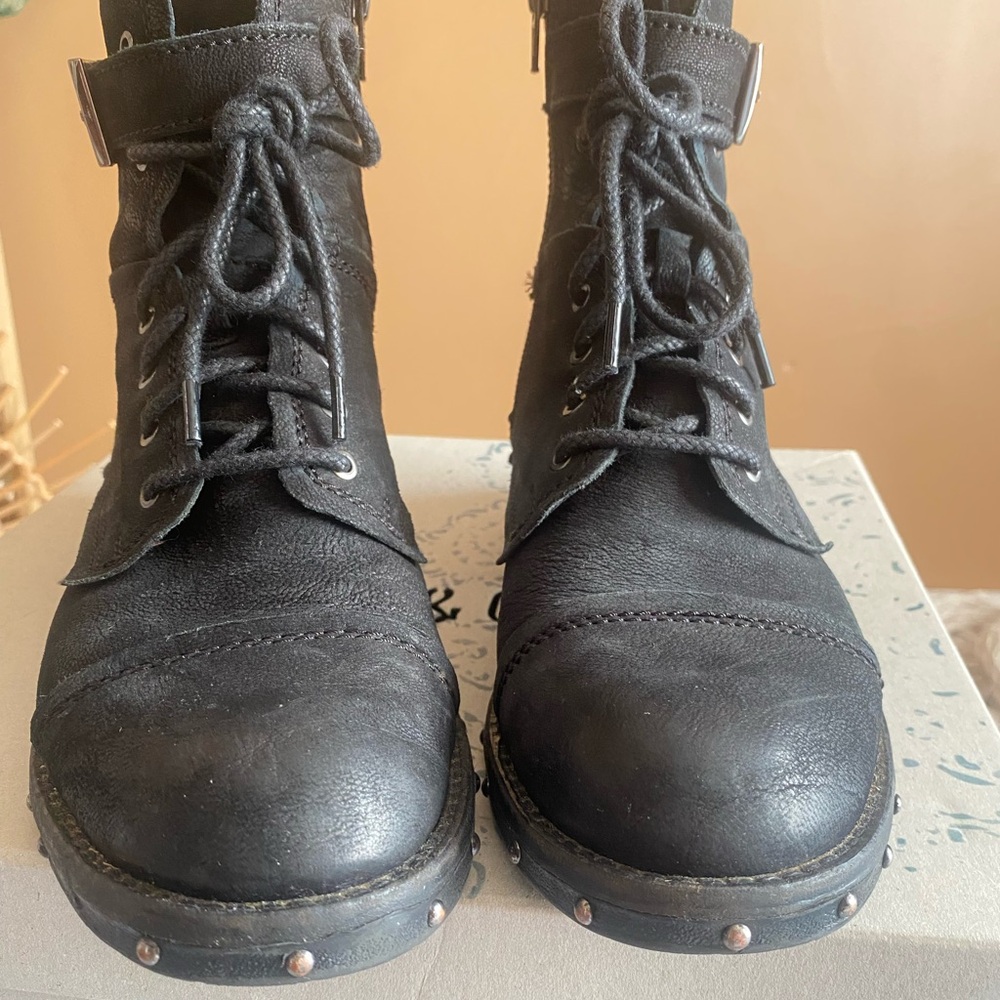 Musse&Cloud Black Santana Boots - Picture 6 of 8
